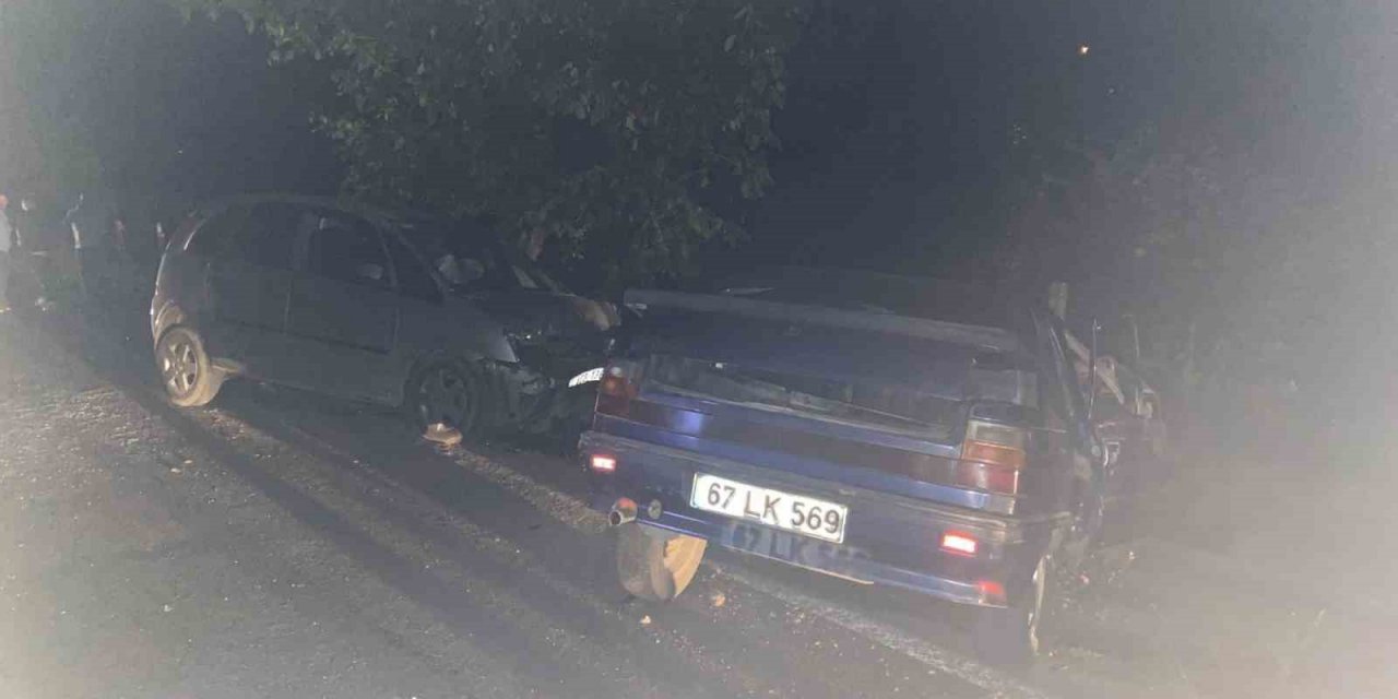 Cenaze yolunda feci kaza: 1 ölü, 5 yaralı