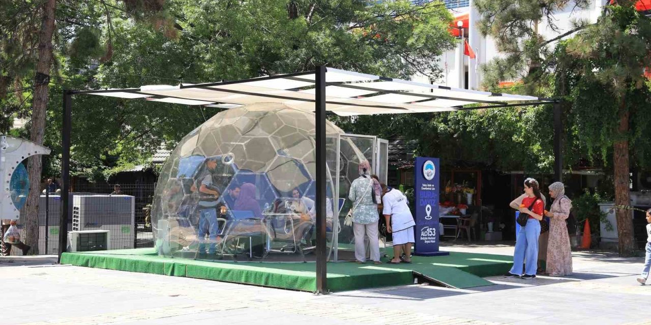 Büyükşehir’in İletişim Küresi’ne yoğun ilgi