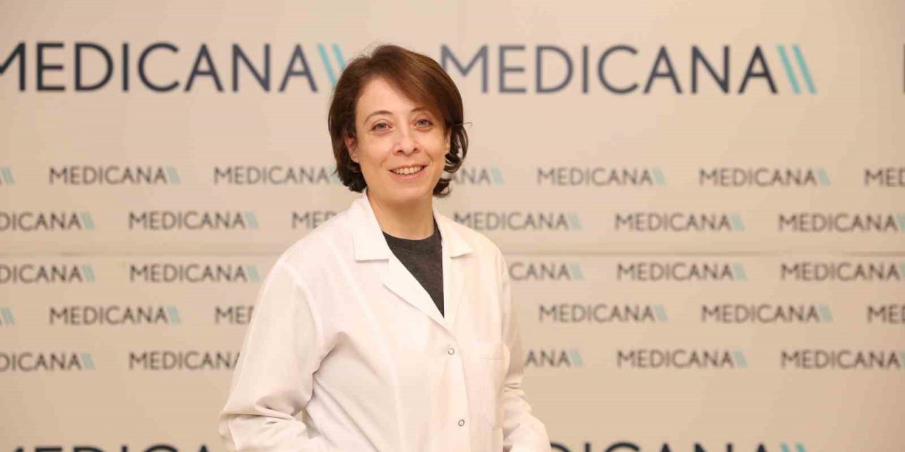 Prof. Dr. Sibel Özler: "Kadınlar kendilerine bakarak menopoz yaşını uzatabilir"