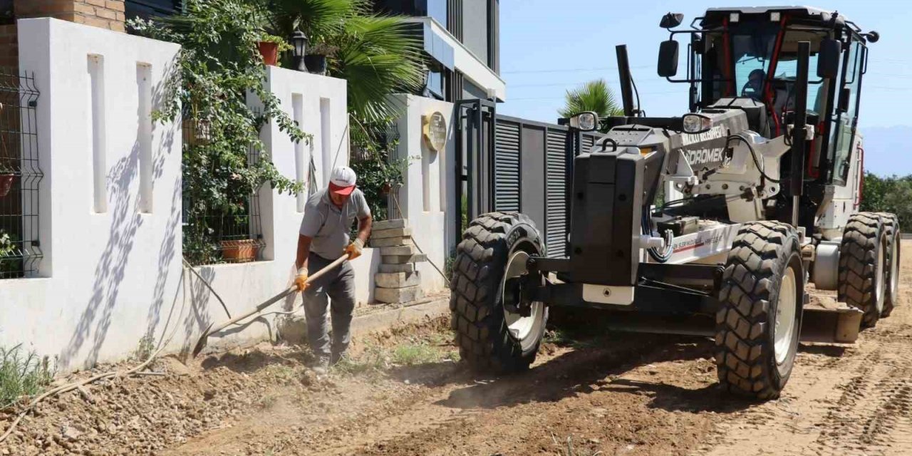 Başkan Özcan: "Yeni yollar ile vatandaşımızın hayatını kolaylaştırıyoruz"
