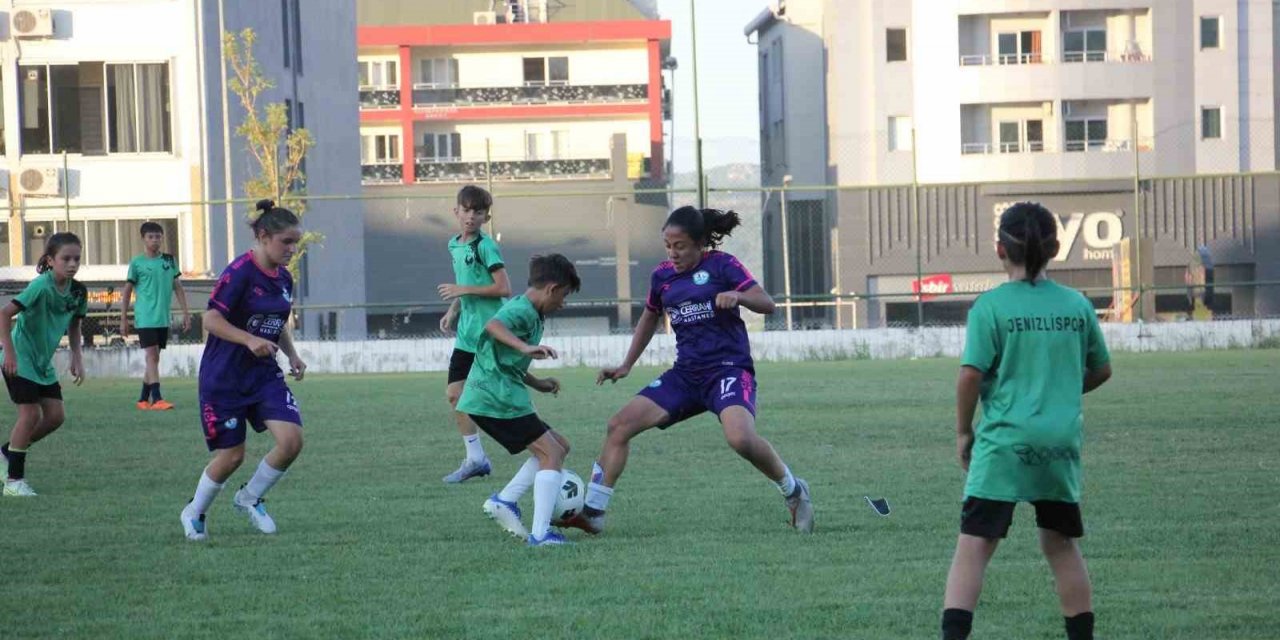 Horozkent hedefini Süper Lig olarak belirledi