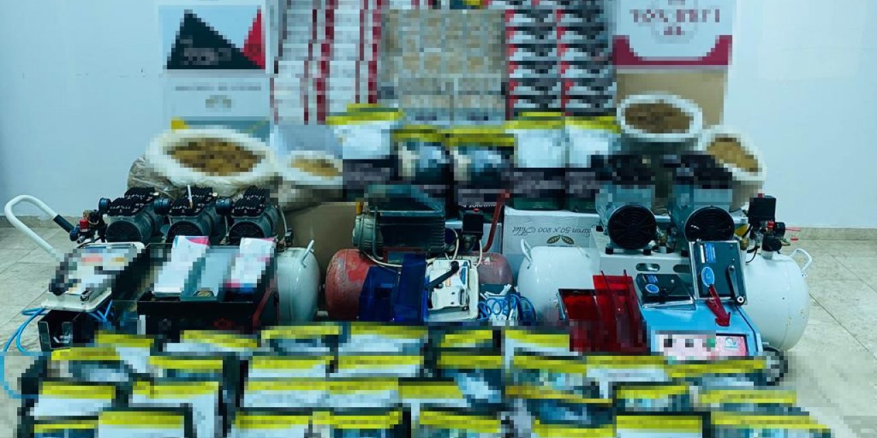 Evini kaçak sigara atölyesine çeviren 2 kişi yakalandı