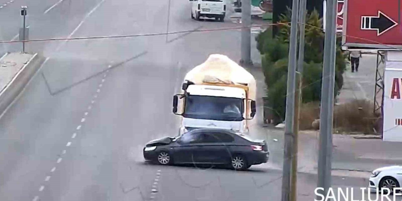 Şanlıurfa’da kazalar kameraya yansıdı