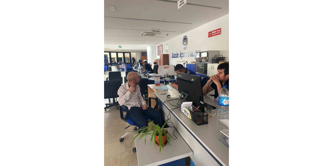 Dilenmek için kilometrelerce yol geldiler, zabıtaya yakalandılar