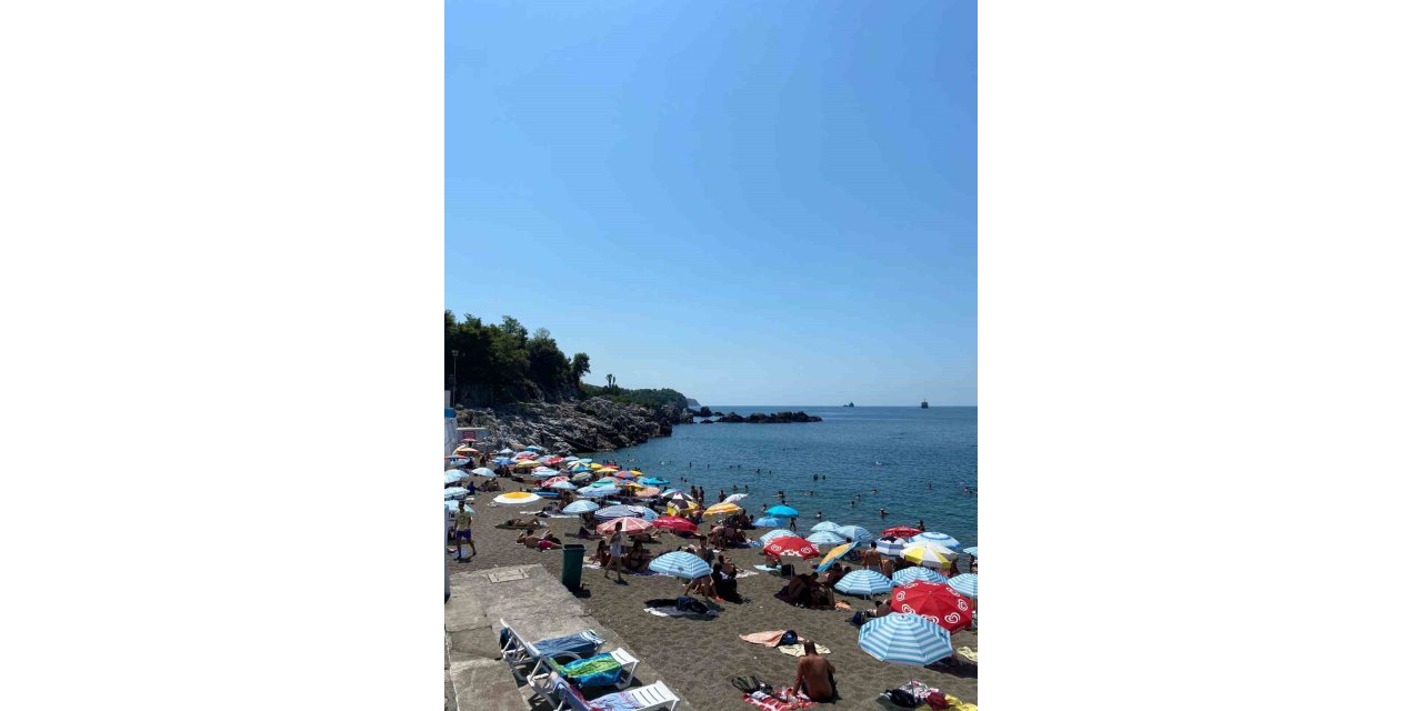 Sıcak havayı fırsat bilen plaja koştu