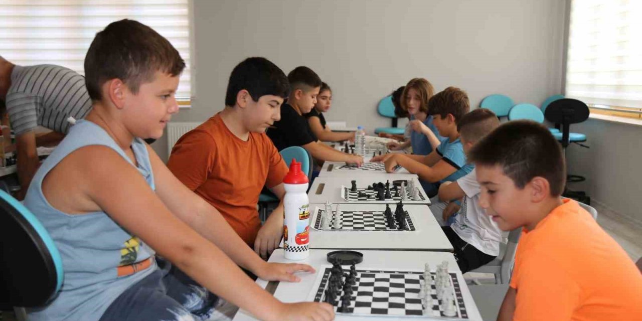 Edremit Belediyesi yeni yaz kursları başladı