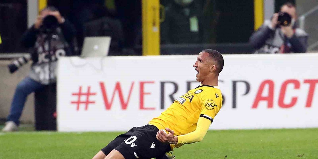 Fenerbahçe, Rodrigo Becao’yu İstanbul’a getiriyor