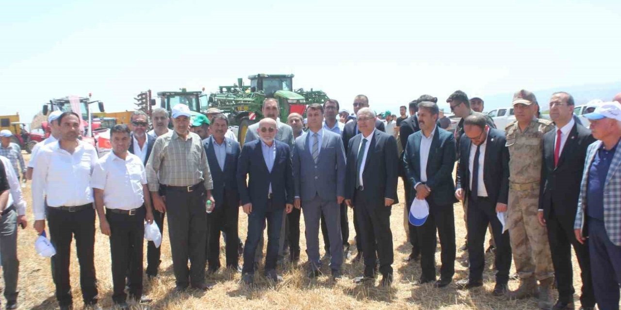 Vali Gündüzöz: “Türkiye’den sonra Avrupa’yı besleyen Muş Ovası’nı göreceğiz”