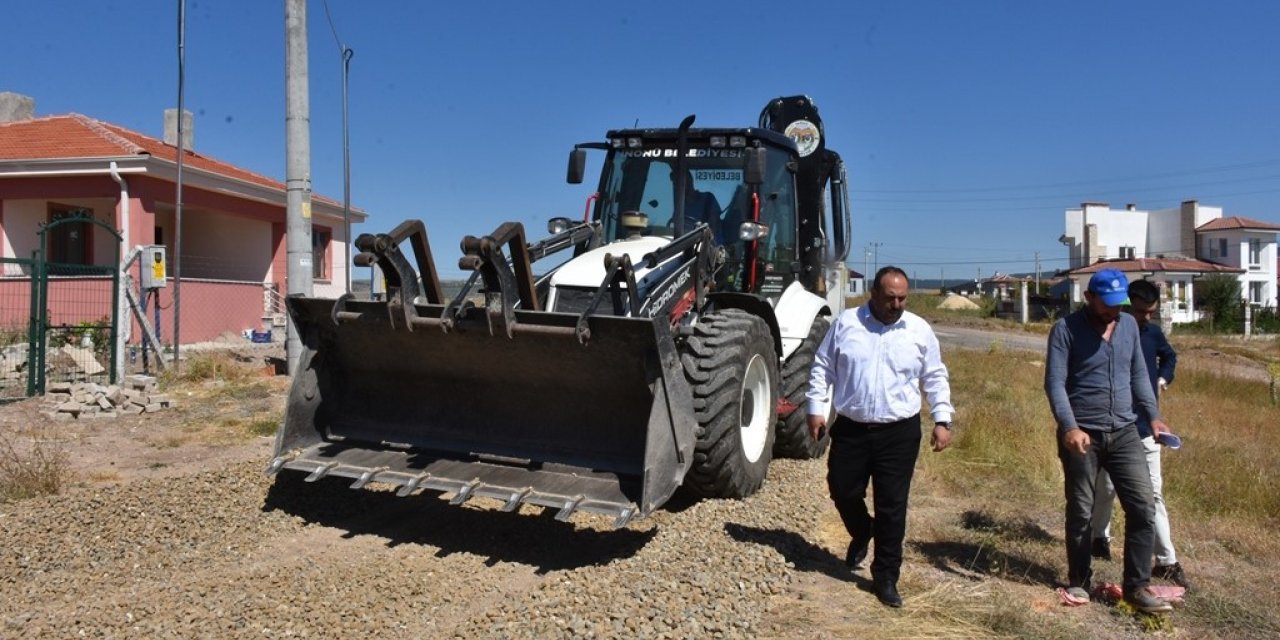 İnönü Belediyesi yol yapım çalışmalarını aralıksız sürdürüyor