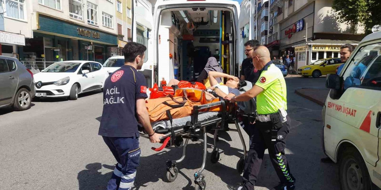 Eczanede silahlı saldırıya uğradı