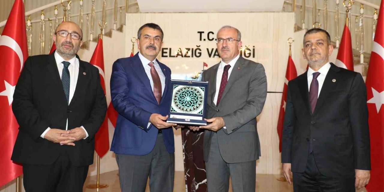 Milli Eğitim Bakanı Tekin Elazığ’da