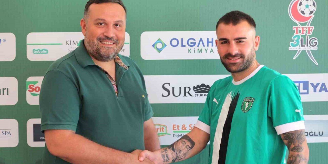 Efeler, transferde hız kesmiyor