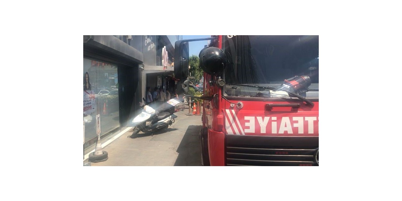 MHP İl Başkanlığı’nın bulunduğu binada yangın paniği