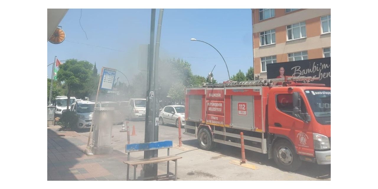 Gönen’de sıcaklardan dolayı telekom panosunda yangın çıktı