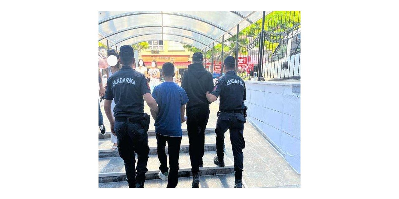 Hırsızlık yaptığı tespit edilen 2 kişi tutuklandı