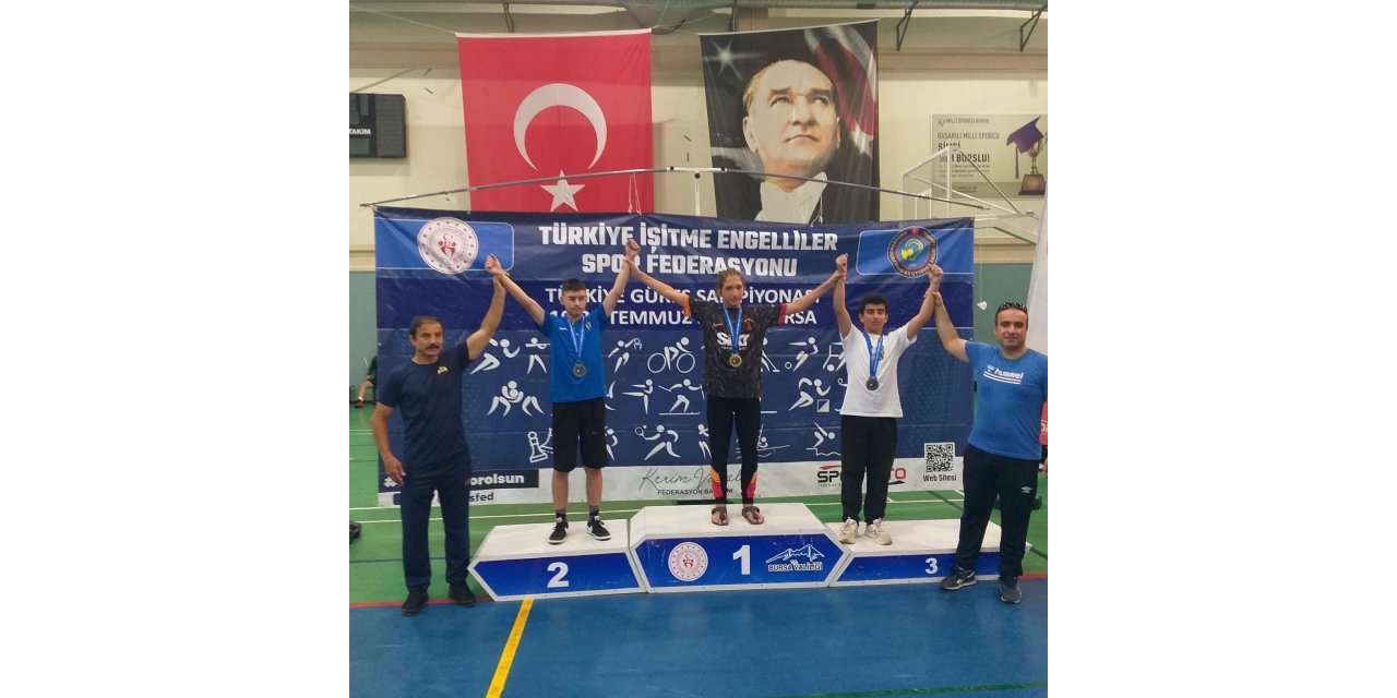 İşitme engelliler güreşte 2 madalya