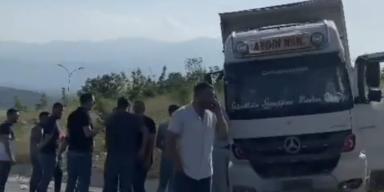 Freni patlayan kamyon yoldan çıktı: 1 yaralı