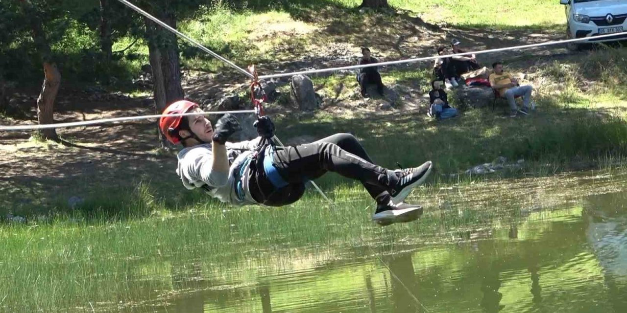 Altınpınar Limni Gölü üzerinde arama kurtarma eğitimi aldılar