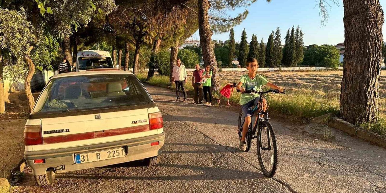 Muğla’da depremzede çocuklara bisiklet morali