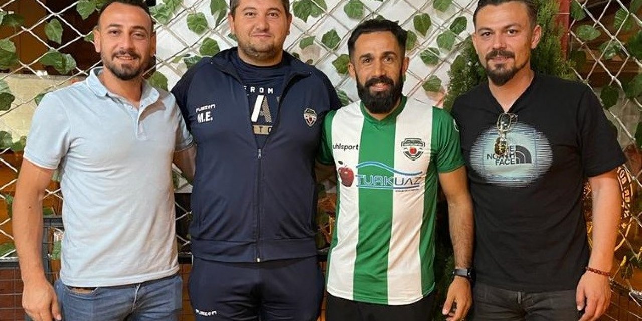 Yahyalıspor yeni transferleri ile bir araya geldi