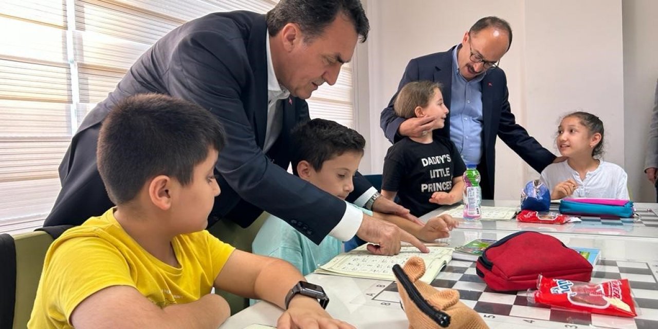 Bilgi Evleri, çocukları geleceğe hazırlıyor