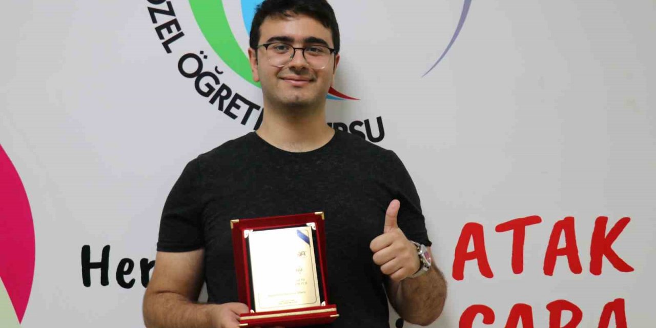 Vanlı öğrenci YKS’de ilk 100’e girmeyi başardı