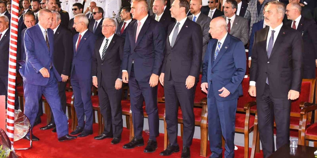 Menemenli gaziler Barış ve Özgürlük Bayramında Kıbrıs’ta