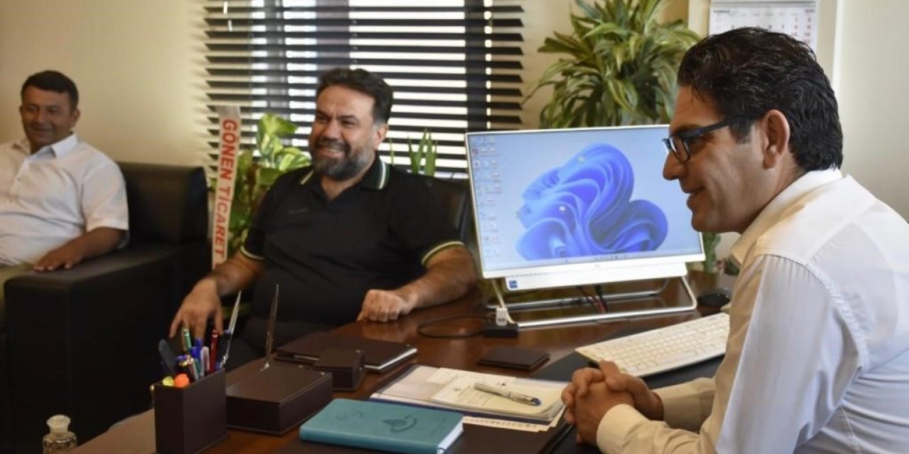 Burhaniye’de muhtarlara baraj ve regülatör bilgilendirmesi