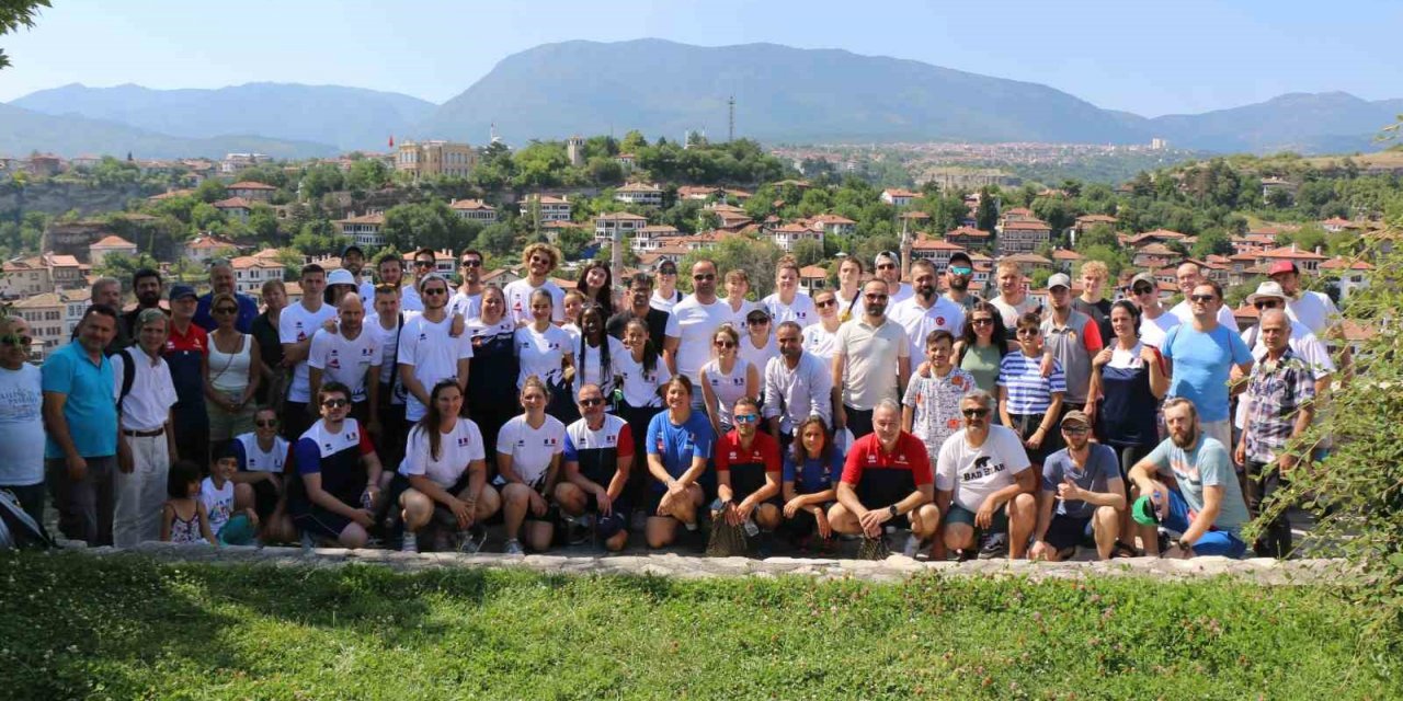Yabancı milli sporcular Safranbolu’ya hayran kaldı