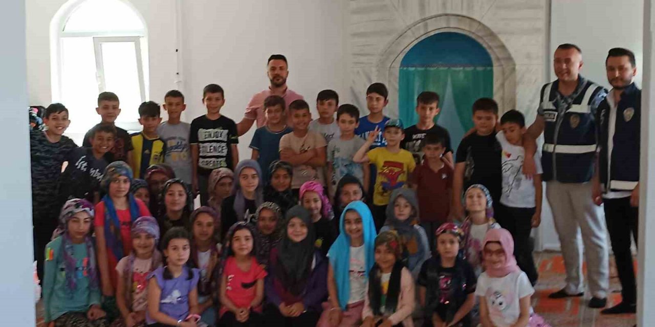 Öğrencilere siber güvenlik ve sosyal medya kullanımı semineri