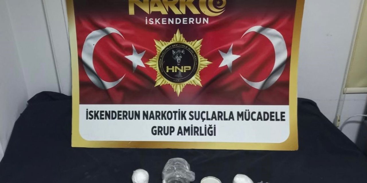 İskenderun’da şüpheli şahsın üzerinden 480 gram metanfetamin çıktı