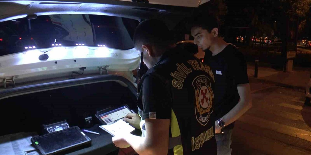 Kadıköy’de yapılan denetimlerde 38 bin 235 lira ceza kesildi