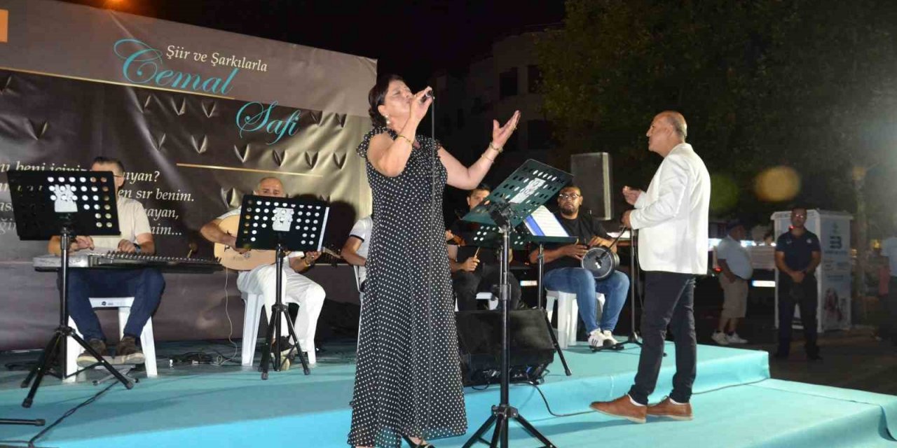 Şair Cemal Safi Akçay’da şiir ve şarkılarla anıldı