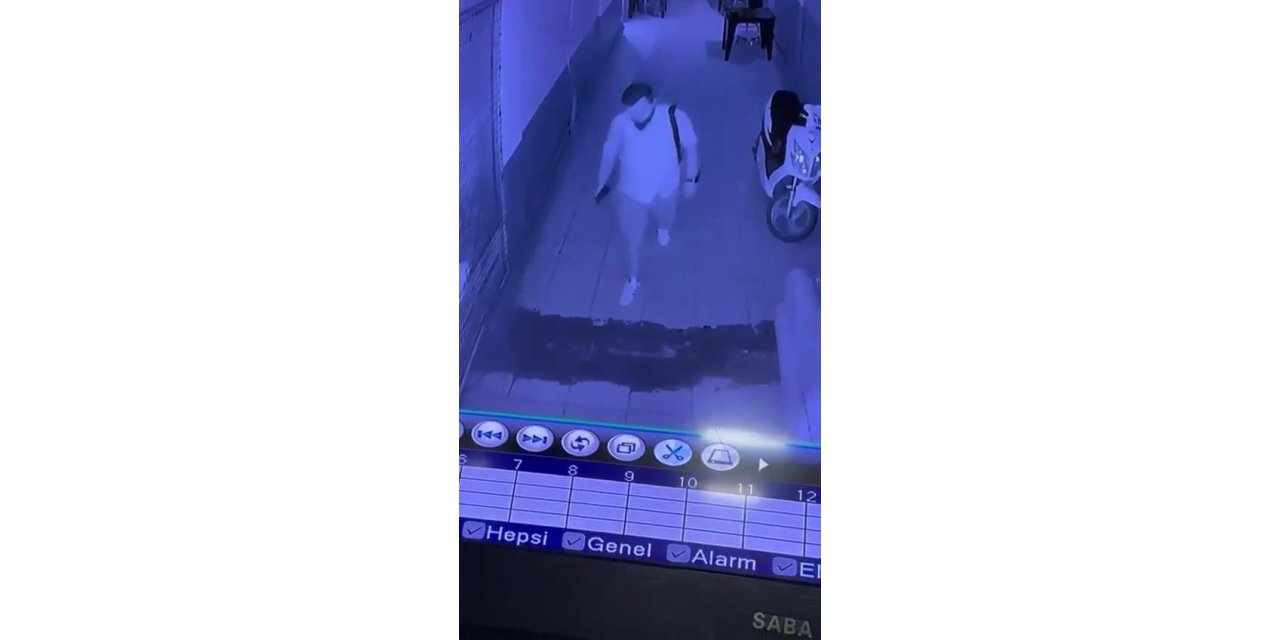 Hırsızın rahat tavırları dikkat çekti