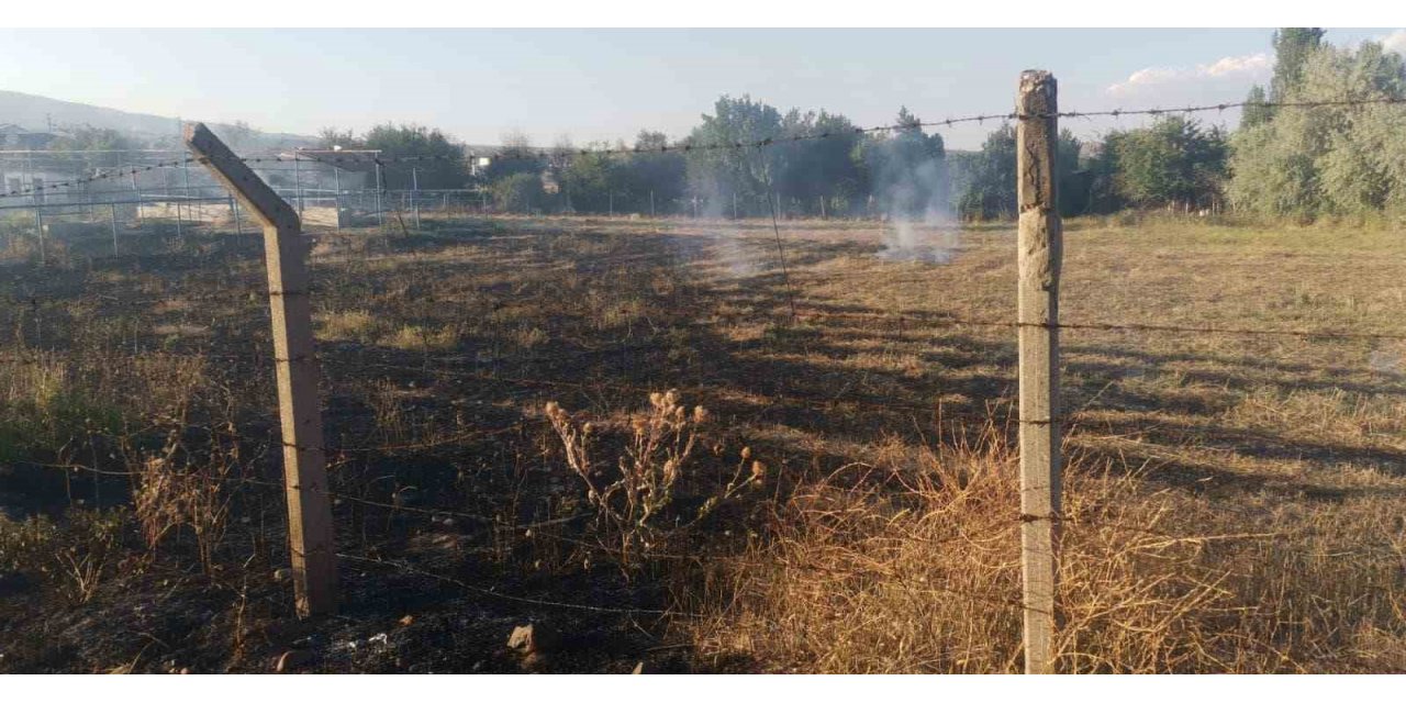 Çankırı’da çıkan ot yangını kısa sürede söndürüldü