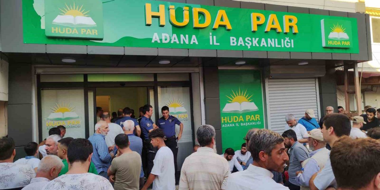 HÜDA PAR’a düzenlenen bıçaklı saldırı güvenlik kamerasında