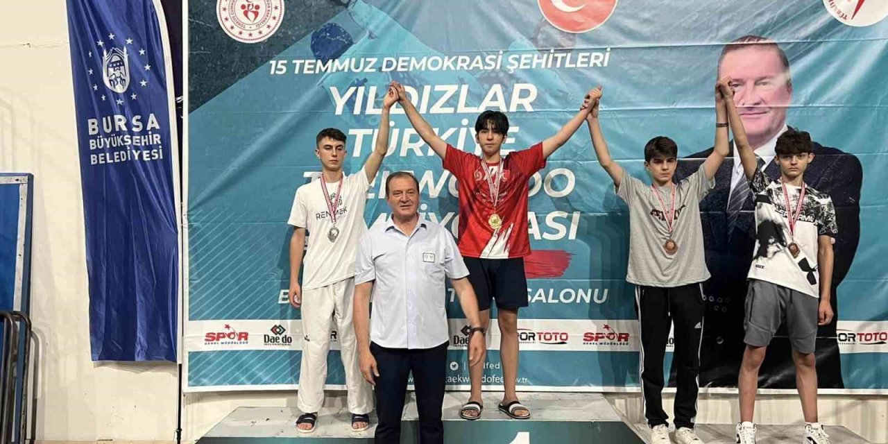 Eren Özkaya, Türkiye üçüncüsü oldu
