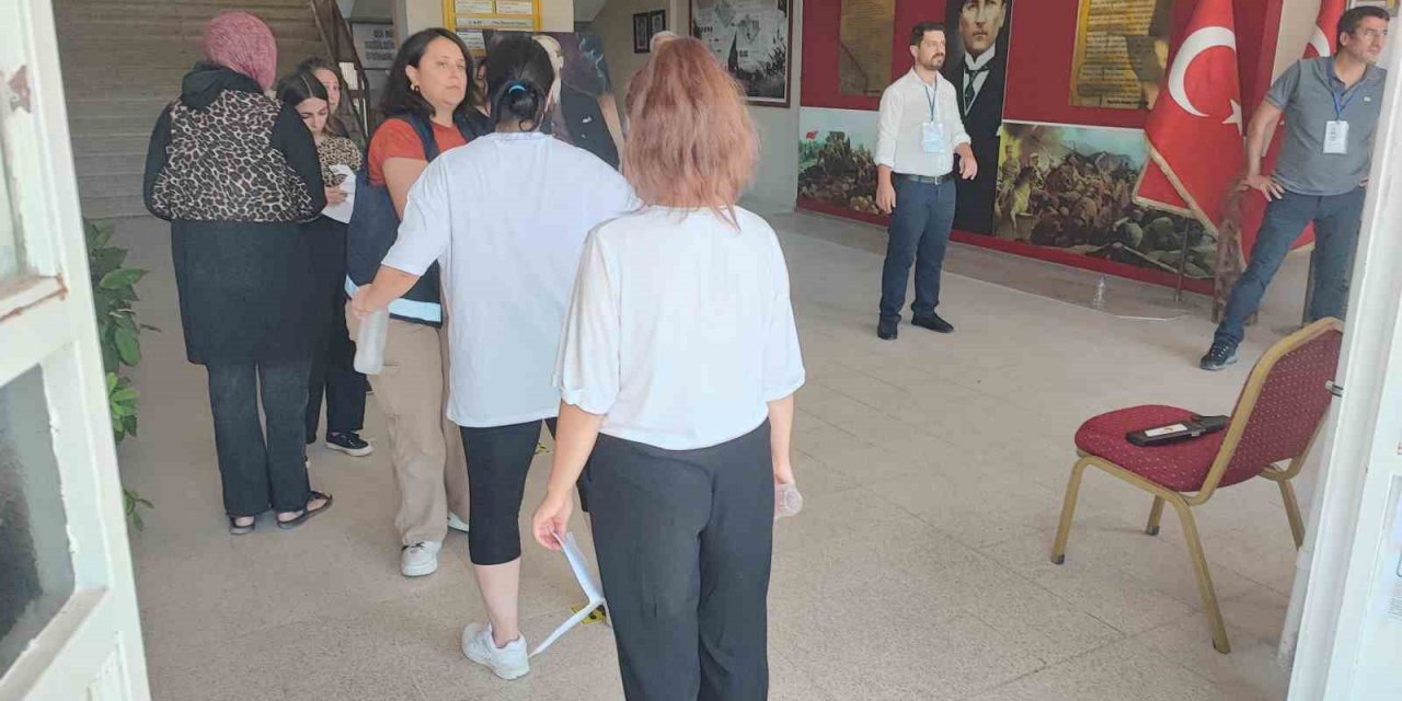 KPSS’de adaylar didik didik arandı