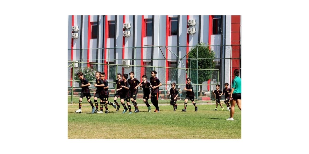 Eskişehirspor Fabrika Futbol Okulları’nda yaz çalışmaları başladı