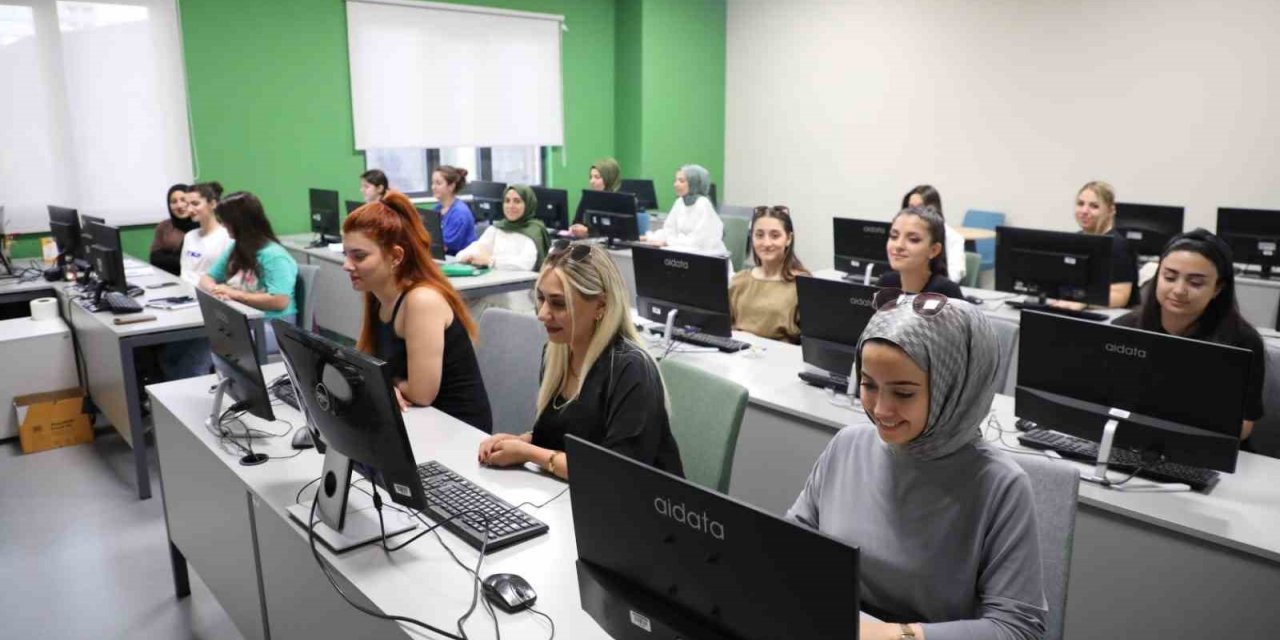 Yenişehir Belediyesi 260 gence iş olanağı sağladı