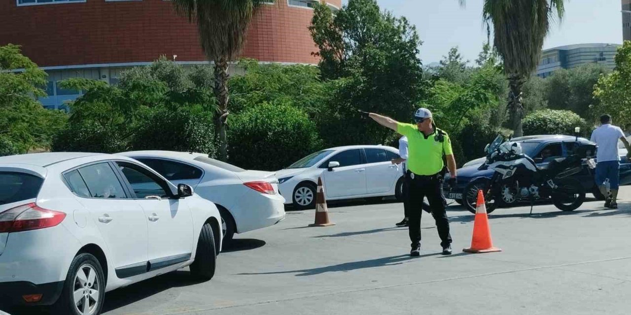 Aydın’da trafik ekiplerinden ’KPSS’ seferberliği