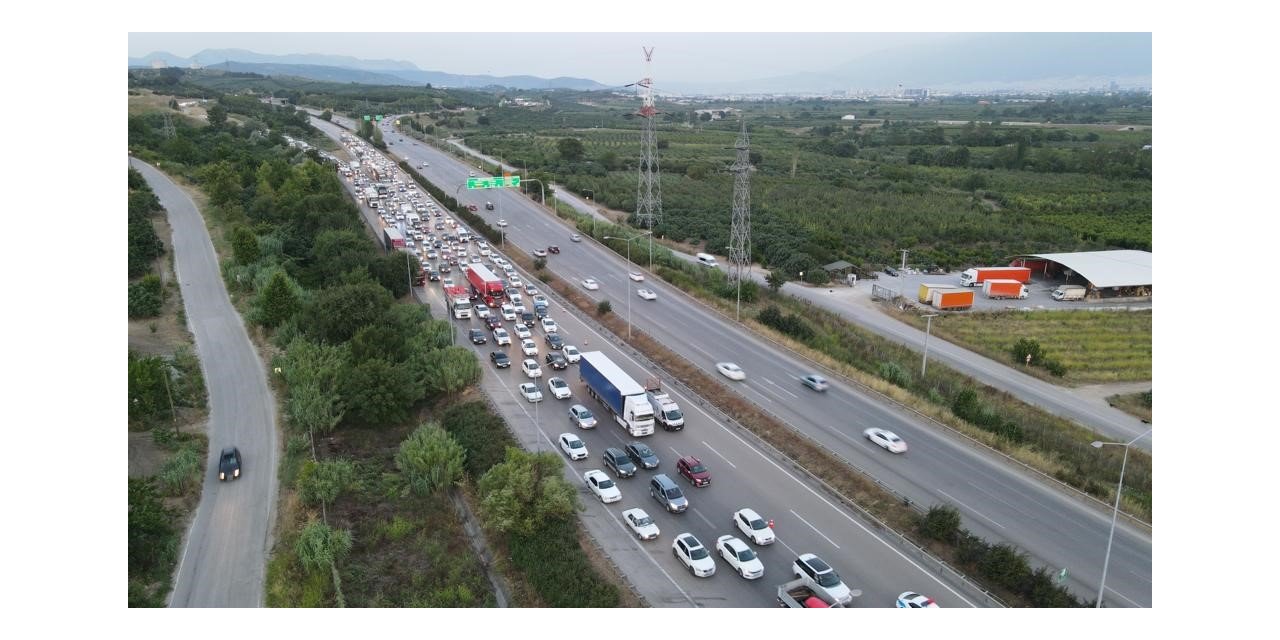 Bursa’da peş peşe iki kaza: 8 yaralı