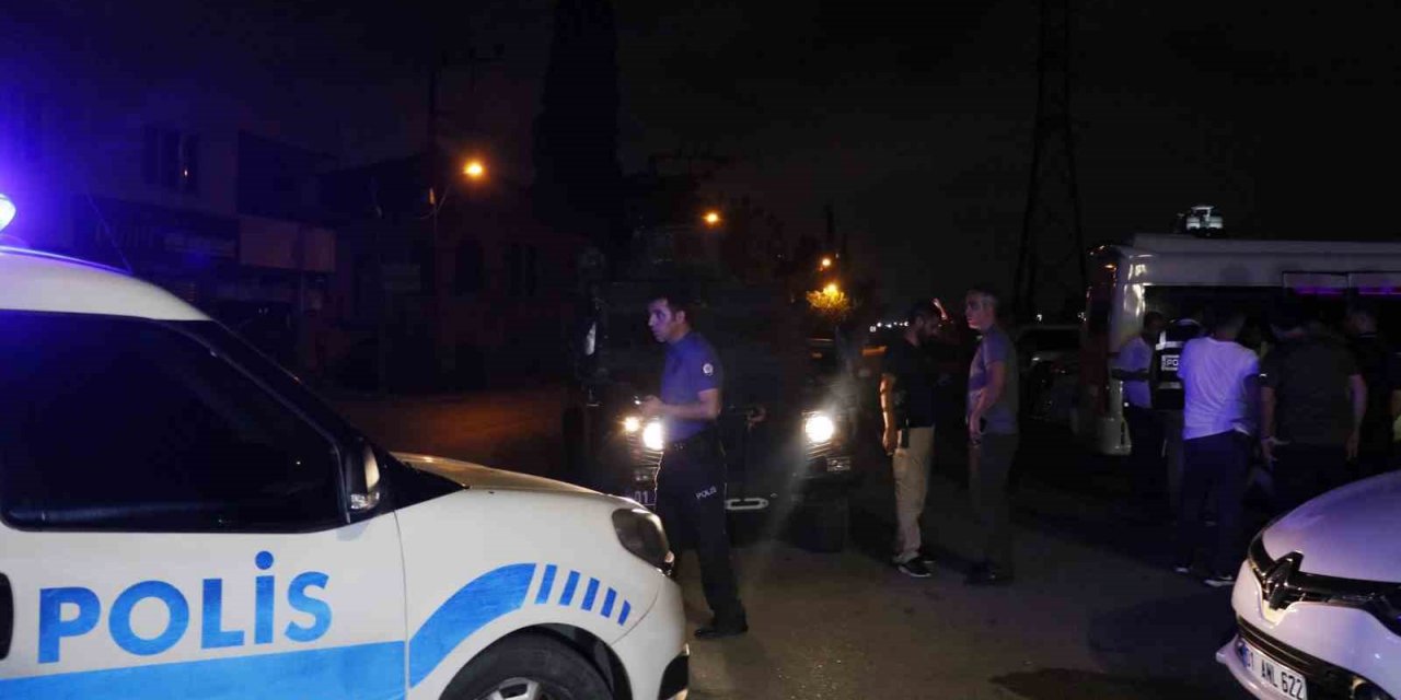 Adana’da parkta silahlı saldırı: 2 yaralı