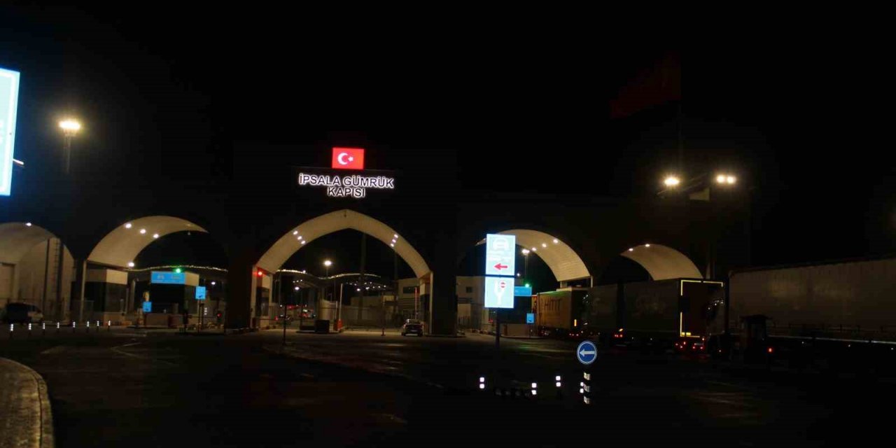 Avrupa’ya gitme hayaliyle tırın dorsesine giren 4 göçmen öldü