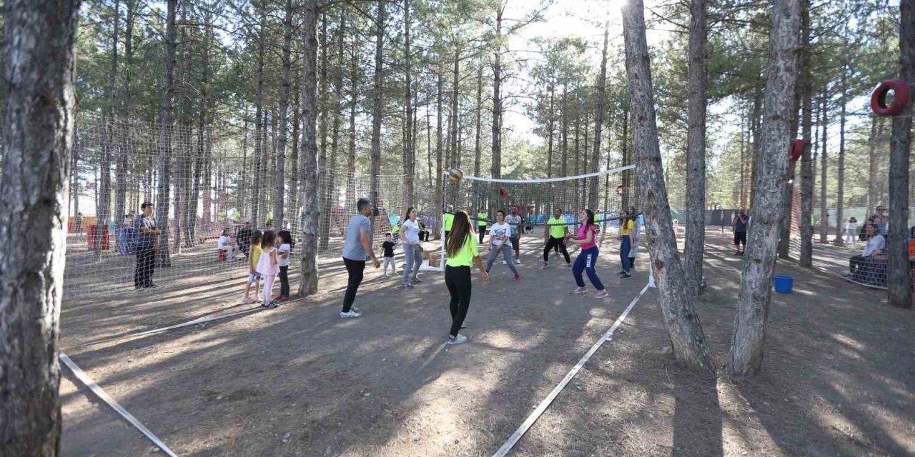 Büyükşehir’in doğa kampı ile Kayserililer doğaya akın etti