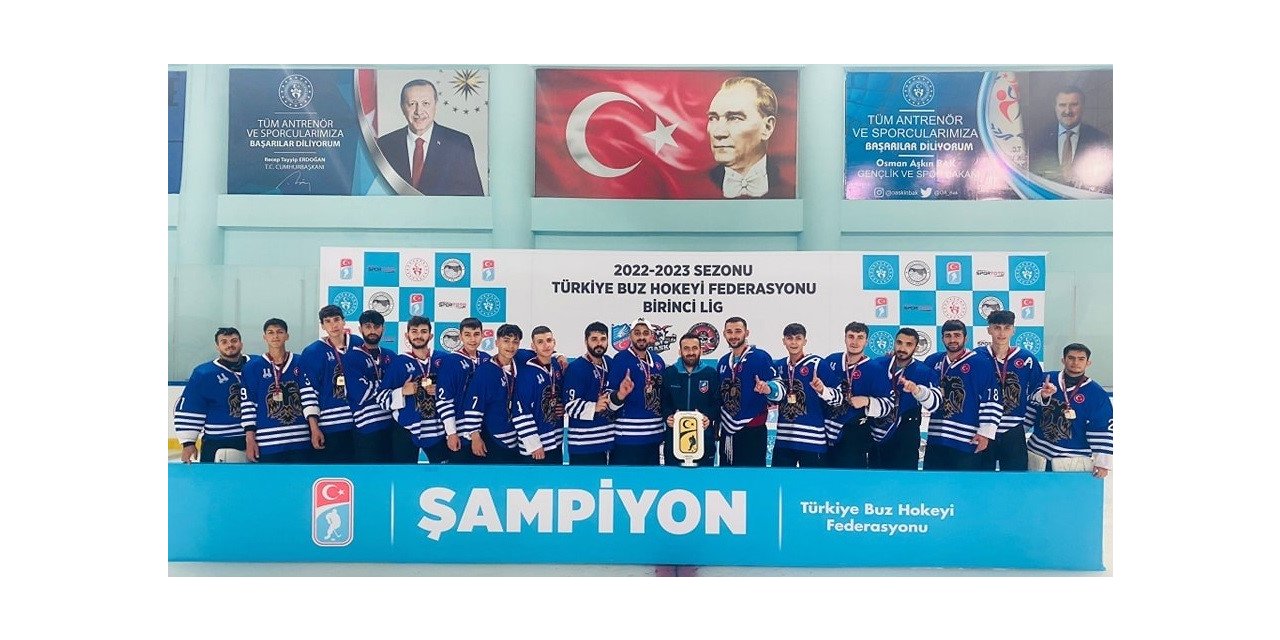 Buz Hokeyinde Erzurum Büyükşehir şampiyon