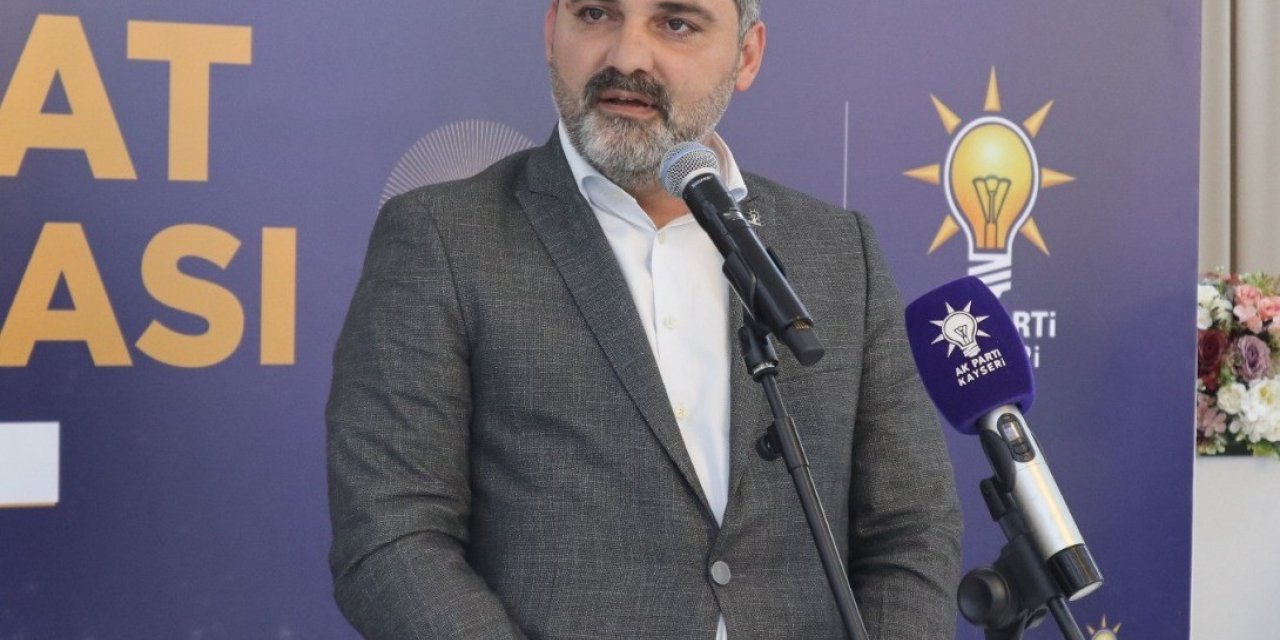 Üzüm: "24 Temmuz, basın mensuplarımızın daha demokratik ve özgür bir ortamda görev yapmaları için atılan önemli bir adımdır"