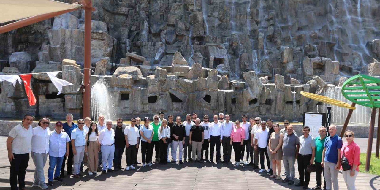 Pamukkale Belediyesi basın çalışanlarını unutmadı