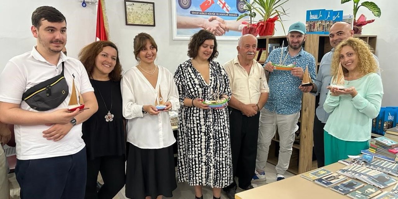 Gürcülerden Sinop’taki kütüphaneye hediye 500 kitap