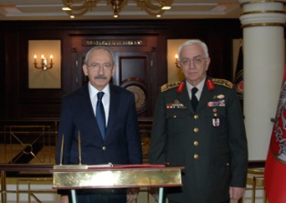 Kılıçdaroğlu Koşaner'i ziyaret etti